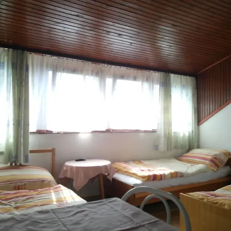 Anna Hunor Guest house